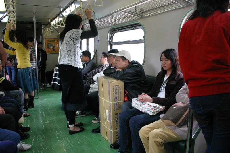 台灣鐵路旅遊攝影電車-區間車旅客特寫2006攝影照片33