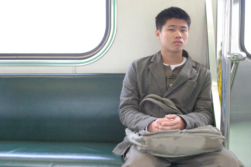 台灣鐵路旅遊攝影電車-區間車旅客特寫2006攝影照片34