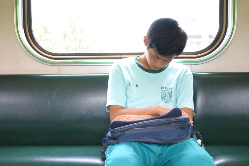 台灣鐵路旅遊攝影電車-區間車旅客特寫2006攝影照片36