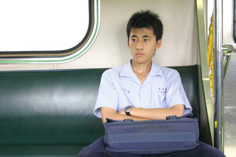 台灣鐵路旅遊攝影電車-區間車旅客特寫2006攝影照片40