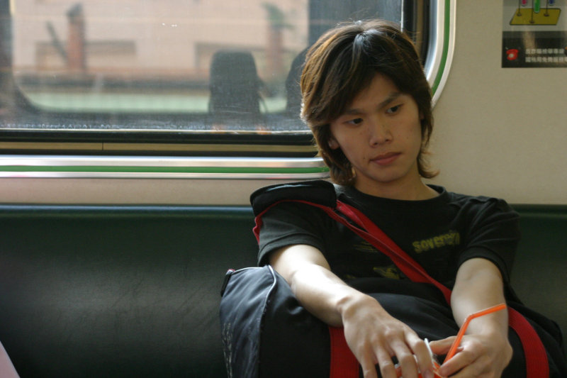 台灣鐵路旅遊攝影電車-區間車旅客特寫2006攝影照片50