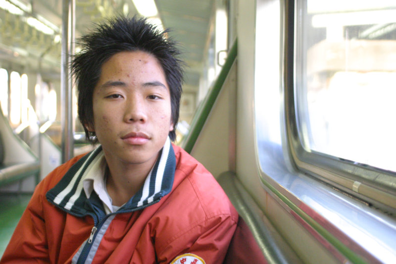 台灣鐵路旅遊攝影電車-區間車旅客特寫2006攝影照片63