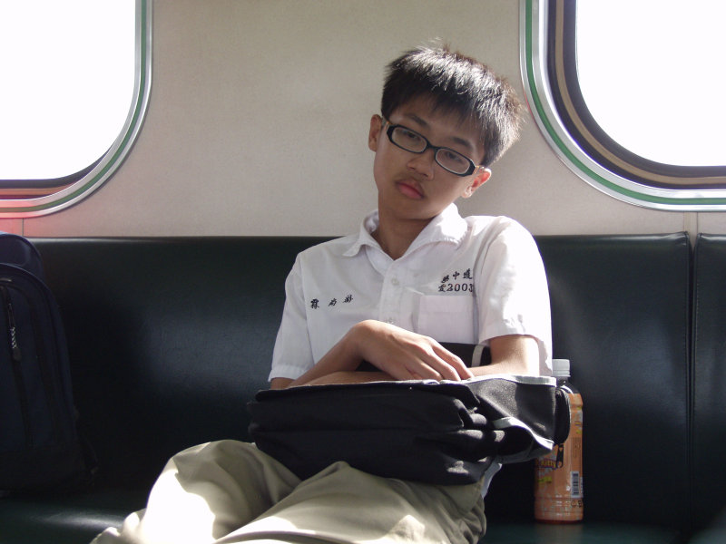 台灣鐵路旅遊攝影電車-區間車旅客特寫2006攝影照片91