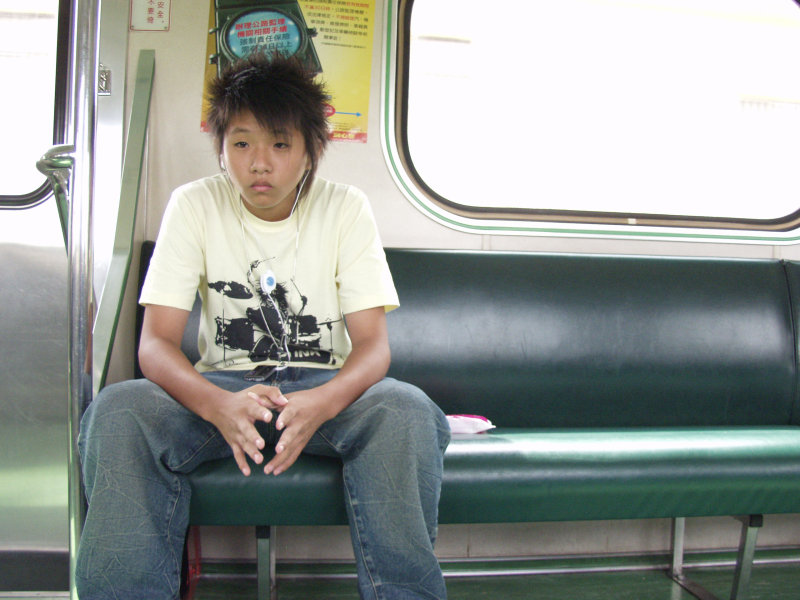 台灣鐵路旅遊攝影電車-區間車旅客特寫2006攝影照片92