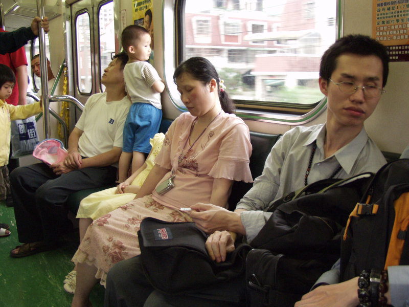 台灣鐵路旅遊攝影電車-區間車旅客特寫2006攝影照片102