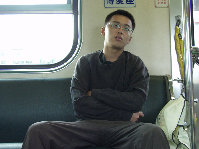 台灣鐵路旅遊攝影電車-區間車旅客特寫2006攝影照片107