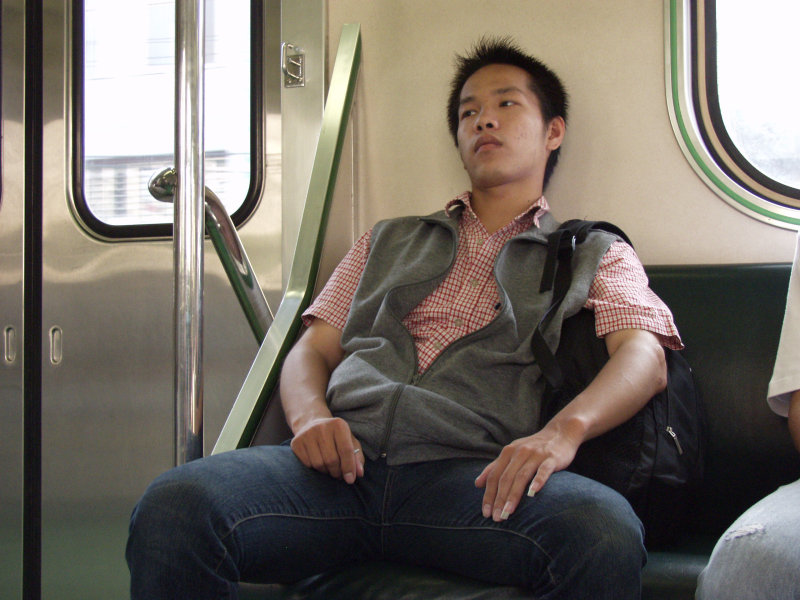 台灣鐵路旅遊攝影電車-區間車旅客特寫2006攝影照片130