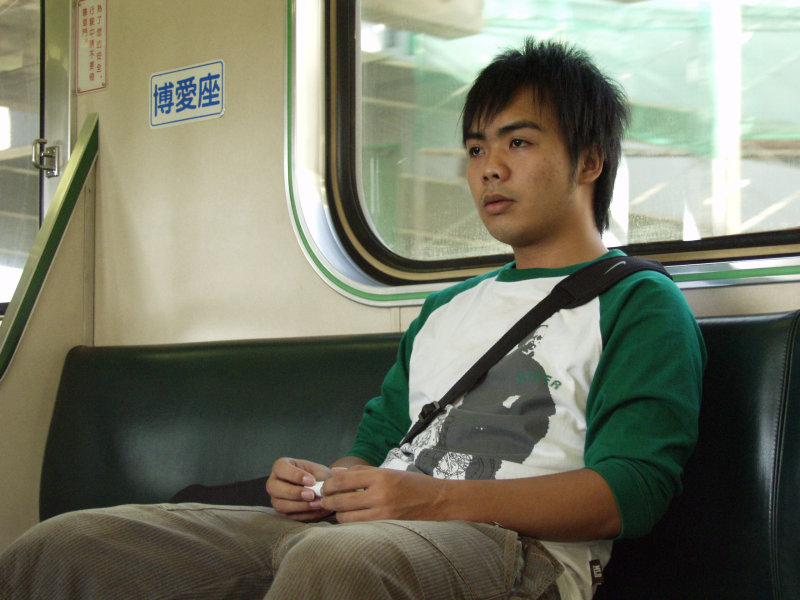 台灣鐵路旅遊攝影電車-區間車旅客特寫2006攝影照片167