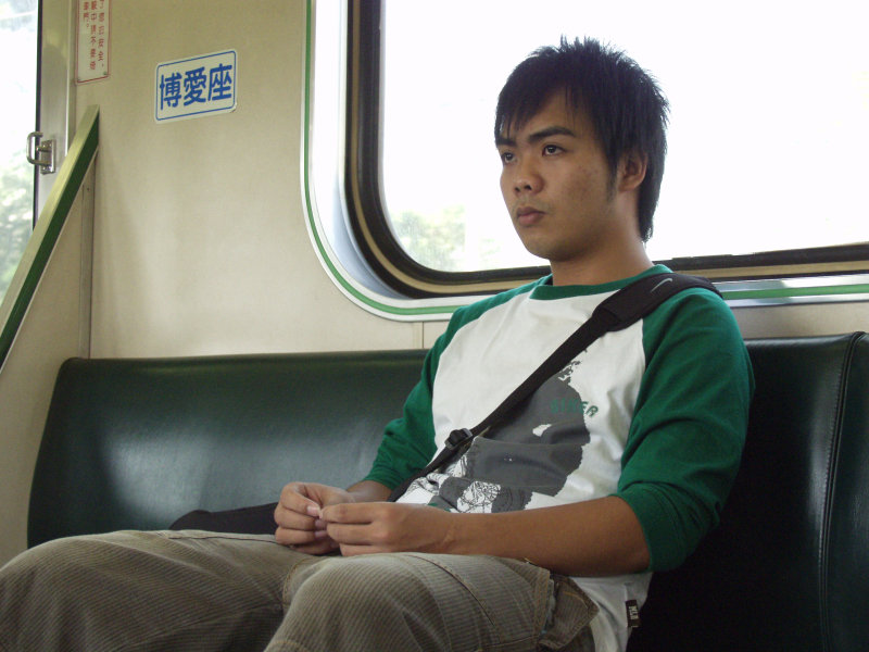 台灣鐵路旅遊攝影電車-區間車旅客特寫2006攝影照片169