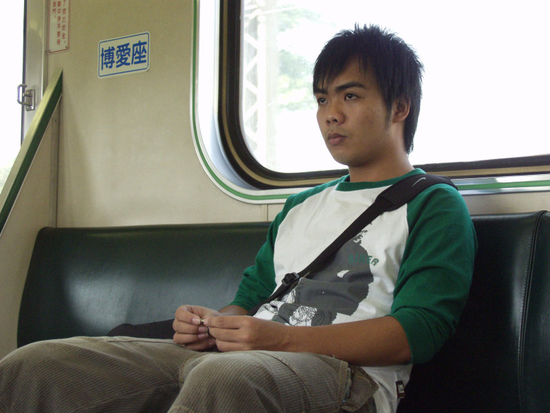 台灣鐵路旅遊攝影電車-區間車旅客特寫2006攝影照片171
