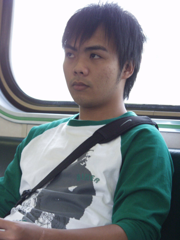 台灣鐵路旅遊攝影電車-區間車旅客特寫2006攝影照片176