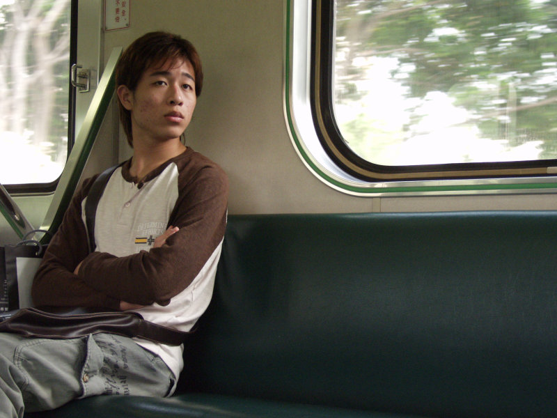 台灣鐵路旅遊攝影電車-區間車旅客特寫2006攝影照片192