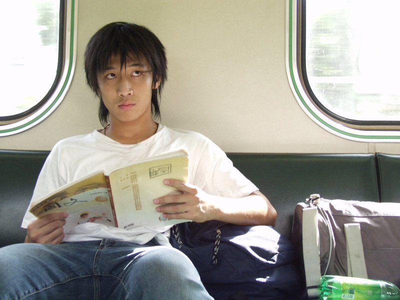 台灣鐵路旅遊攝影電車-區間車旅客特寫2006攝影照片199