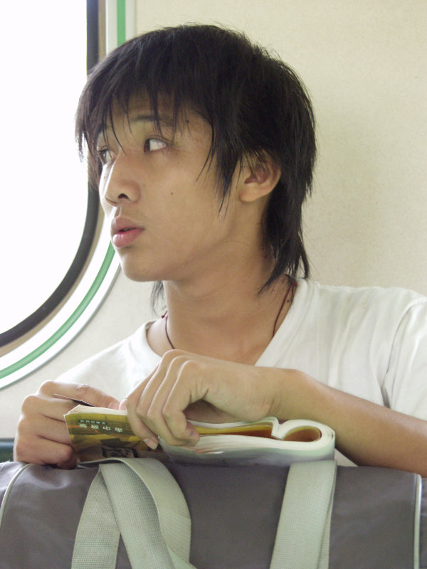 台灣鐵路旅遊攝影電車-區間車旅客特寫2006攝影照片202
