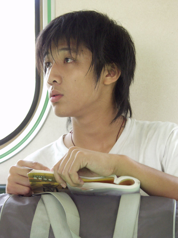 台灣鐵路旅遊攝影電車-區間車旅客特寫2006攝影照片203