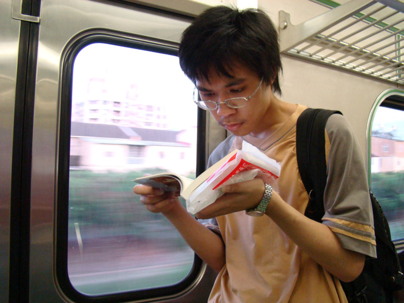 台灣鐵路旅遊攝影電車-區間車旅客特寫2007攝影照片31