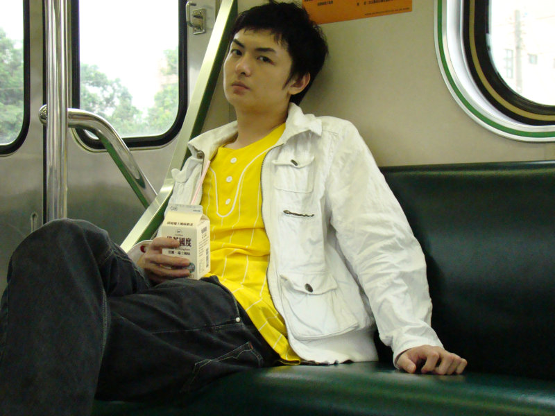 台灣鐵路旅遊攝影電車-區間車旅客特寫2007攝影照片53