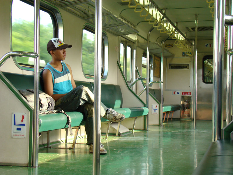台灣鐵路旅遊攝影電車-區間車旅客特寫2007攝影照片117