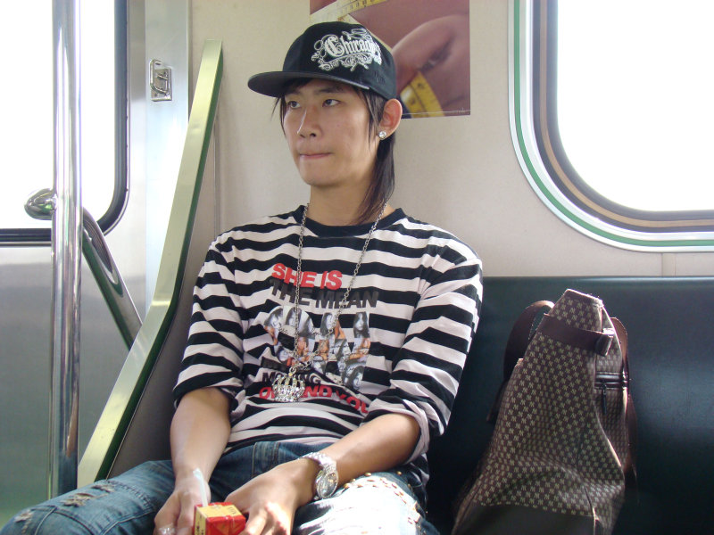 台灣鐵路旅遊攝影電車-區間車旅客特寫2007攝影照片149