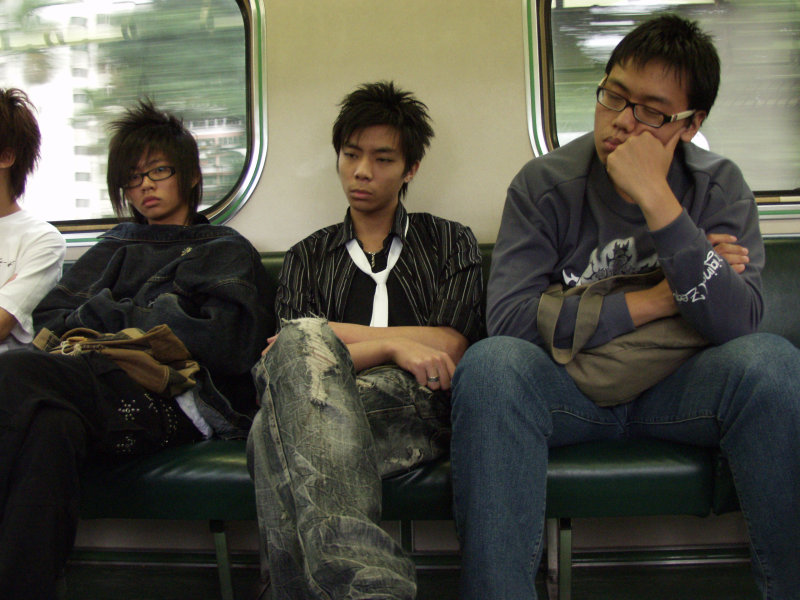 台灣鐵路旅遊攝影電車-區間車旅客特寫2007攝影照片187