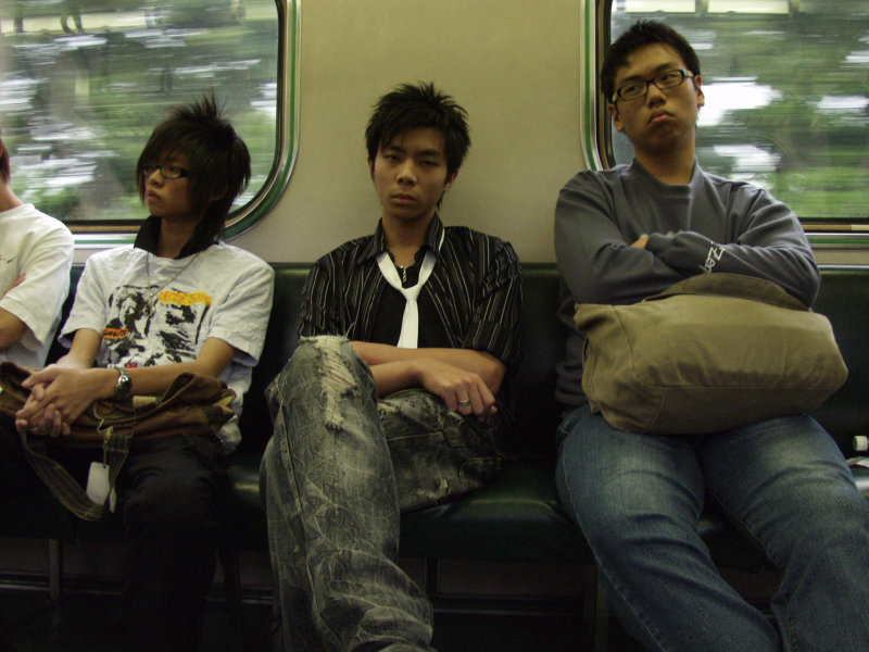 台灣鐵路旅遊攝影電車-區間車旅客特寫2007攝影照片190