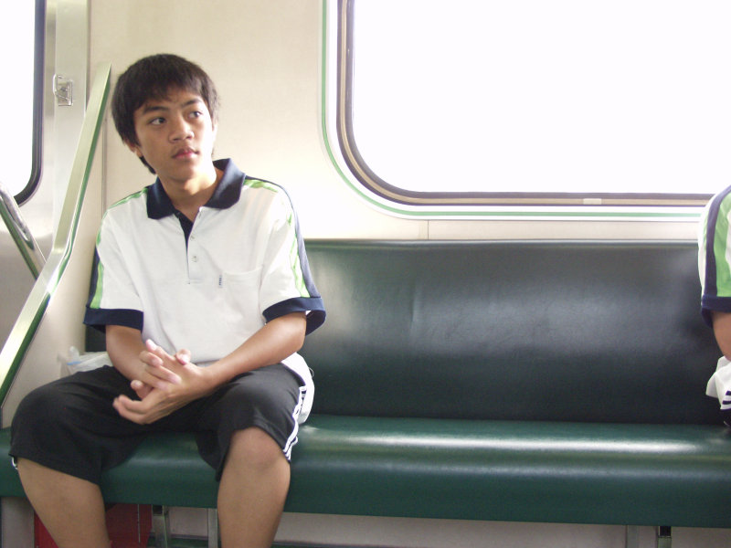 台灣鐵路旅遊攝影電車-區間車旅客特寫2007攝影照片233