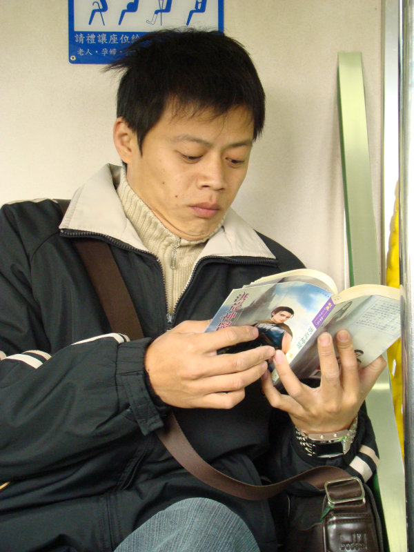 台灣鐵路旅遊攝影電車-區間車旅客特寫2008攝影照片6