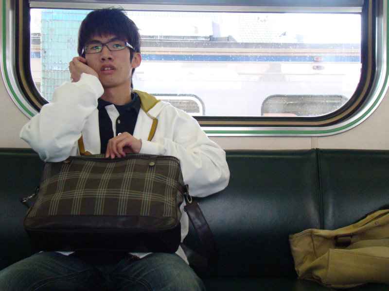 台灣鐵路旅遊攝影電車-區間車旅客特寫2008攝影照片21