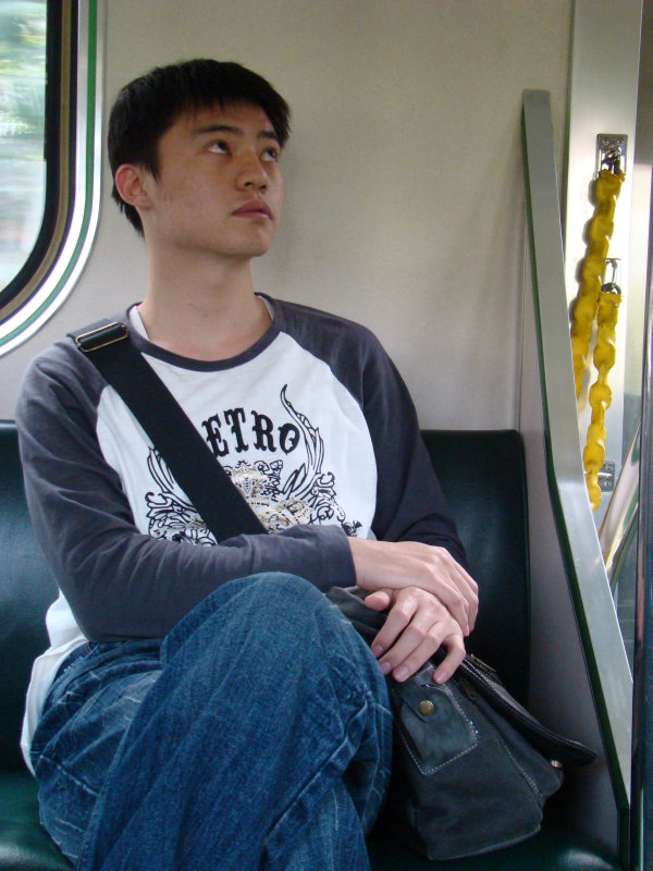台灣鐵路旅遊攝影電車-區間車旅客特寫2008攝影照片49