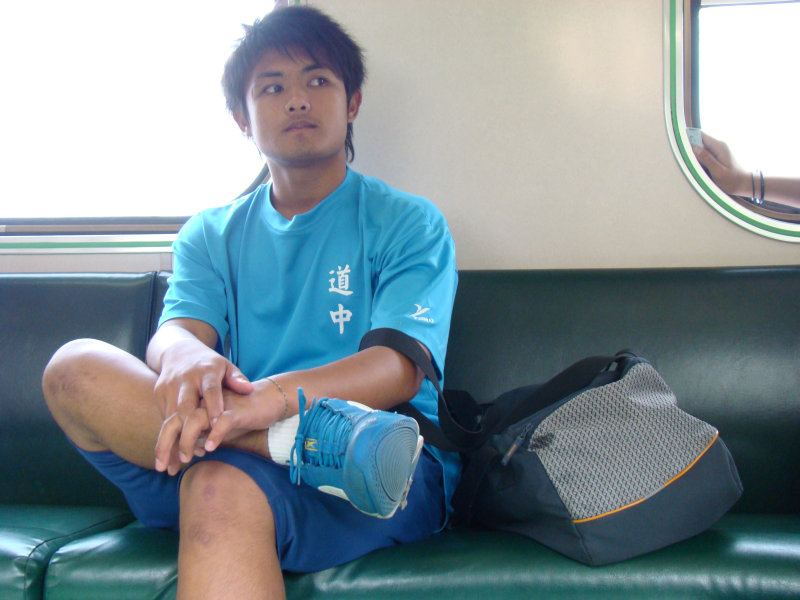 台灣鐵路旅遊攝影電車-區間車旅客特寫2008攝影照片58