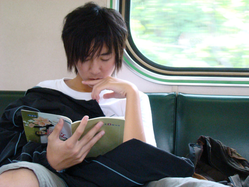 台灣鐵路旅遊攝影電車-區間車旅客特寫2008攝影照片64