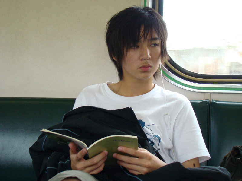 台灣鐵路旅遊攝影電車-區間車旅客特寫2008攝影照片65