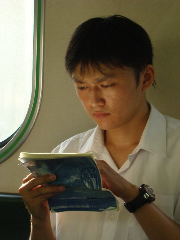 台灣鐵路旅遊攝影電車-區間車旅客特寫2009攝影照片29
