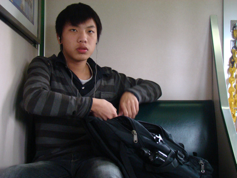 台灣鐵路旅遊攝影電車-區間車旅客特寫2009攝影照片43