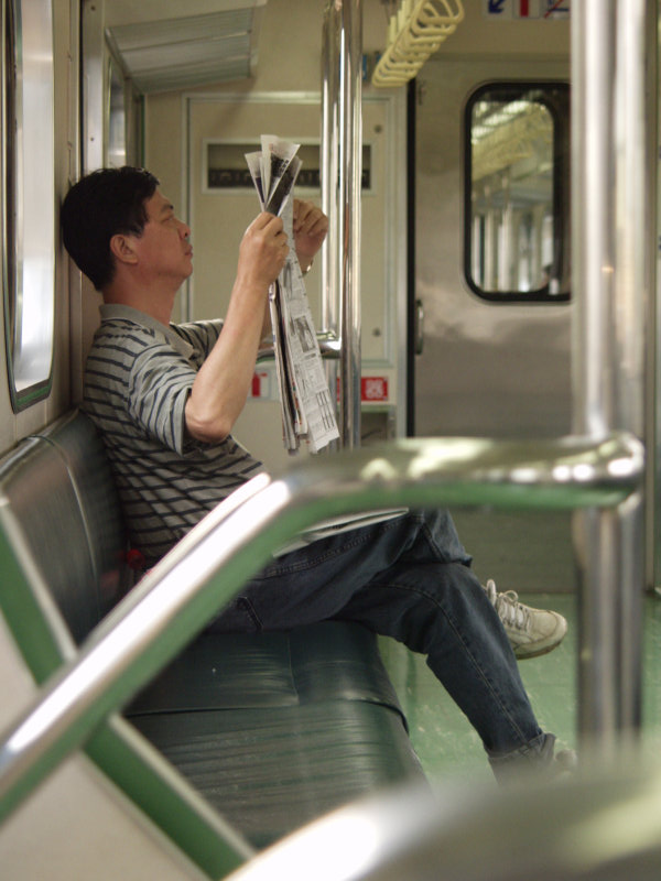 台灣鐵路旅遊攝影電車-區間車旅客篇2002攝影照片10