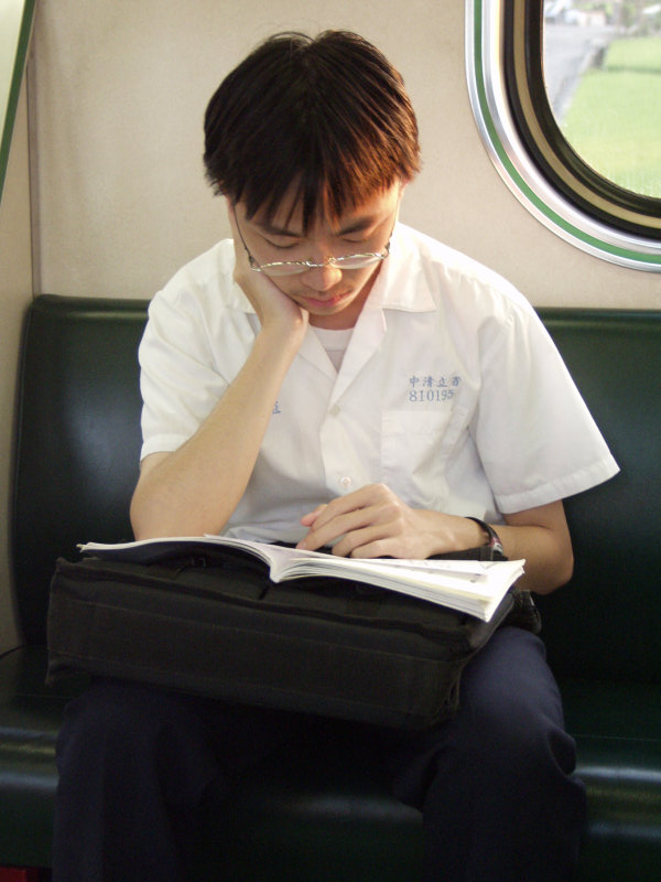 台灣鐵路旅遊攝影電車-區間車旅客篇2002攝影照片15