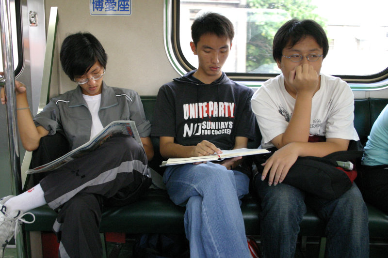 台灣鐵路旅遊攝影電車-區間車旅客篇2004攝影照片13