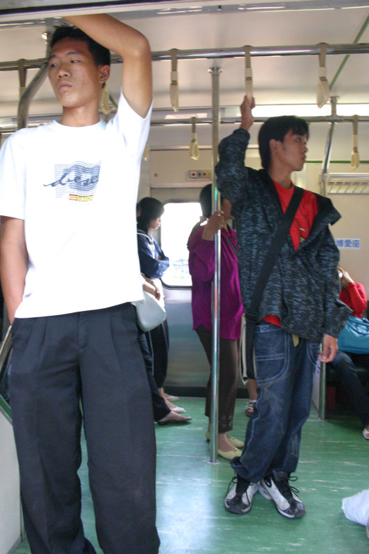 台灣鐵路旅遊攝影電車-區間車旅客篇2004攝影照片40