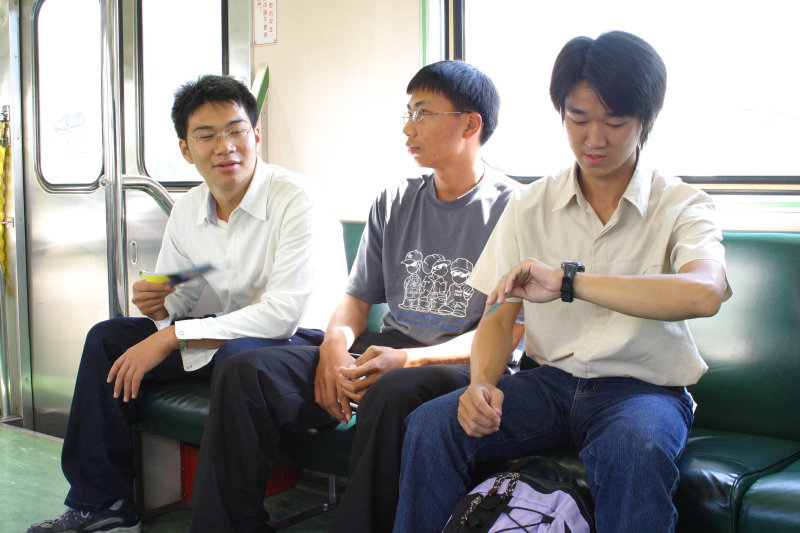 台灣鐵路旅遊攝影電車-區間車旅客篇2004攝影照片49