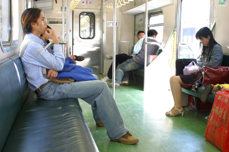 台灣鐵路旅遊攝影電車-區間車旅客篇2004攝影照片53