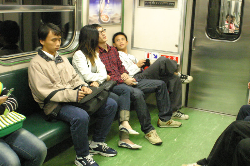 台灣鐵路旅遊攝影電車-區間車旅客篇2004攝影照片90