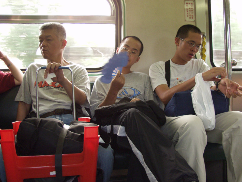 台灣鐵路旅遊攝影電車-區間車旅客篇2004攝影照片153