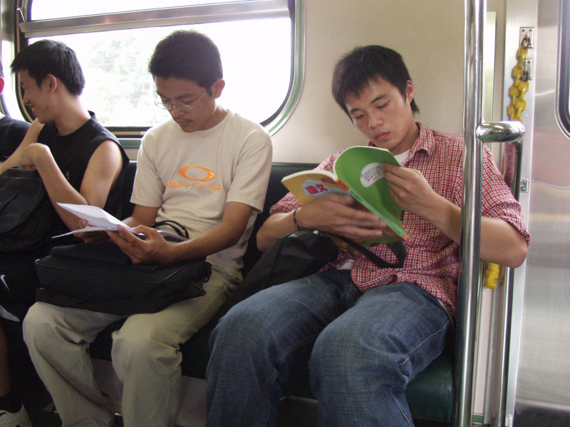 台灣鐵路旅遊攝影電車-區間車旅客篇2004攝影照片155