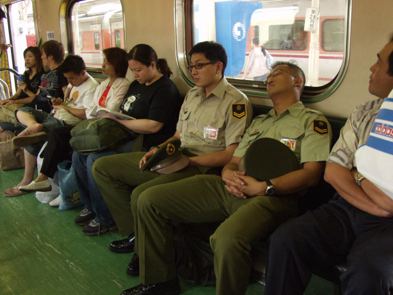 台灣鐵路旅遊攝影電車-區間車旅客篇2004攝影照片157