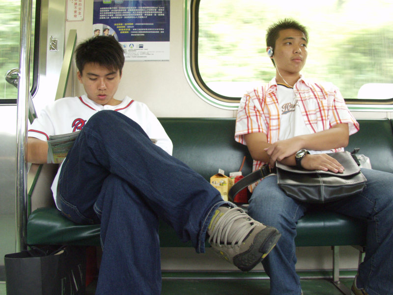 台灣鐵路旅遊攝影電車-區間車旅客篇2004攝影照片189