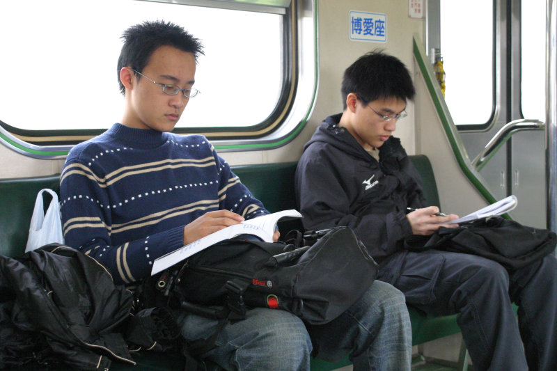 台灣鐵路旅遊攝影電車-區間車旅客篇2005攝影照片71