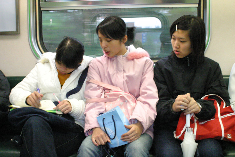 台灣鐵路旅遊攝影電車-區間車旅客篇2005攝影照片91