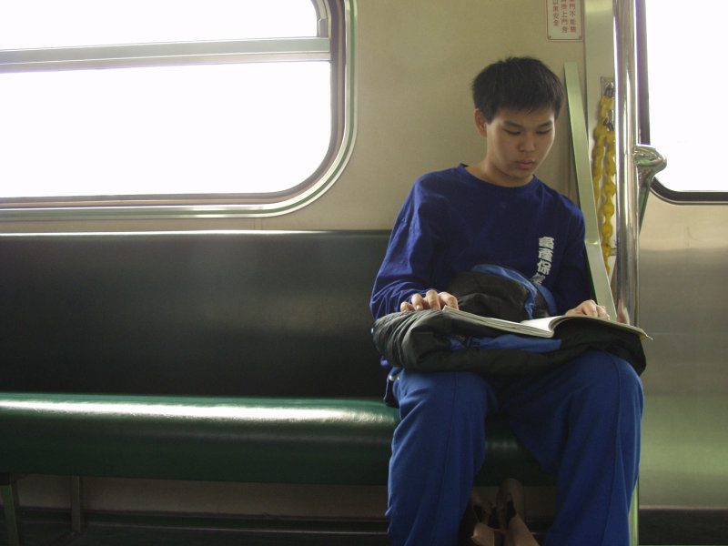 台灣鐵路旅遊攝影電車-區間車旅客篇2005攝影照片108