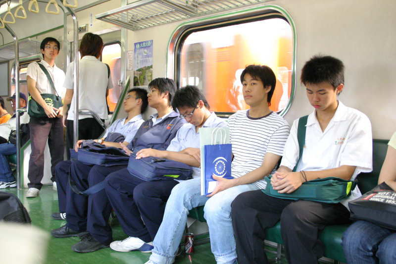 台灣鐵路旅遊攝影電車-區間車旅客篇2006攝影照片6