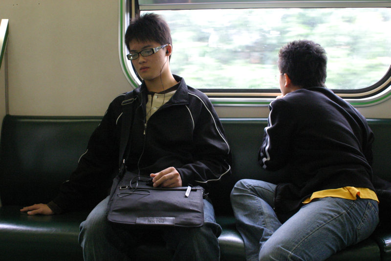 台灣鐵路旅遊攝影電車-區間車旅客篇2006攝影照片12